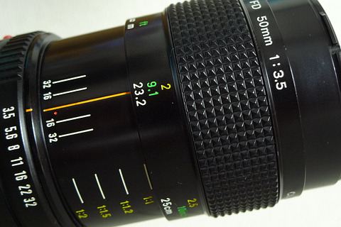 整備品　CANON newFD 50mm f3.5 macro 単焦点マクロ